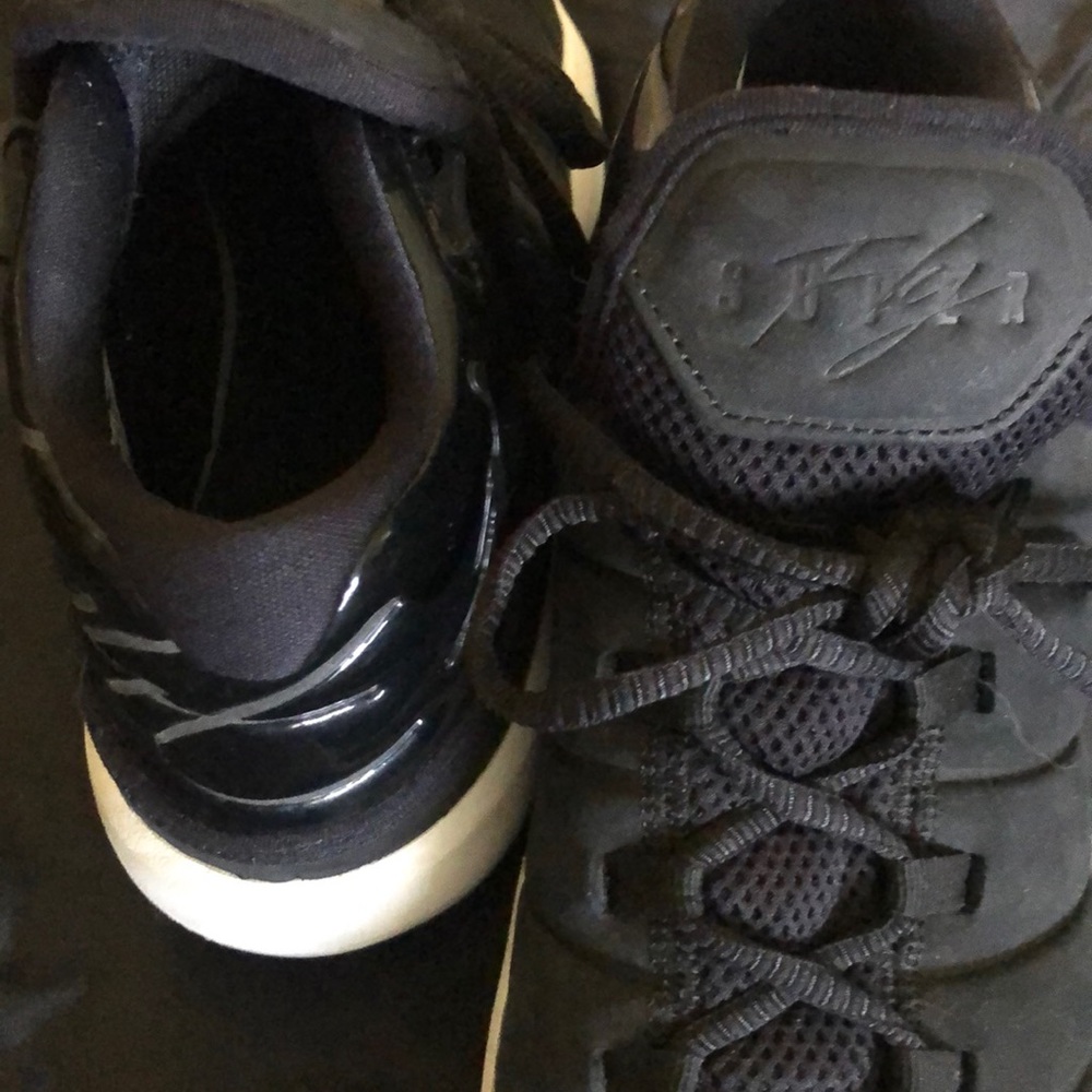 Boys Super Fly Jordan Basketball Shoe